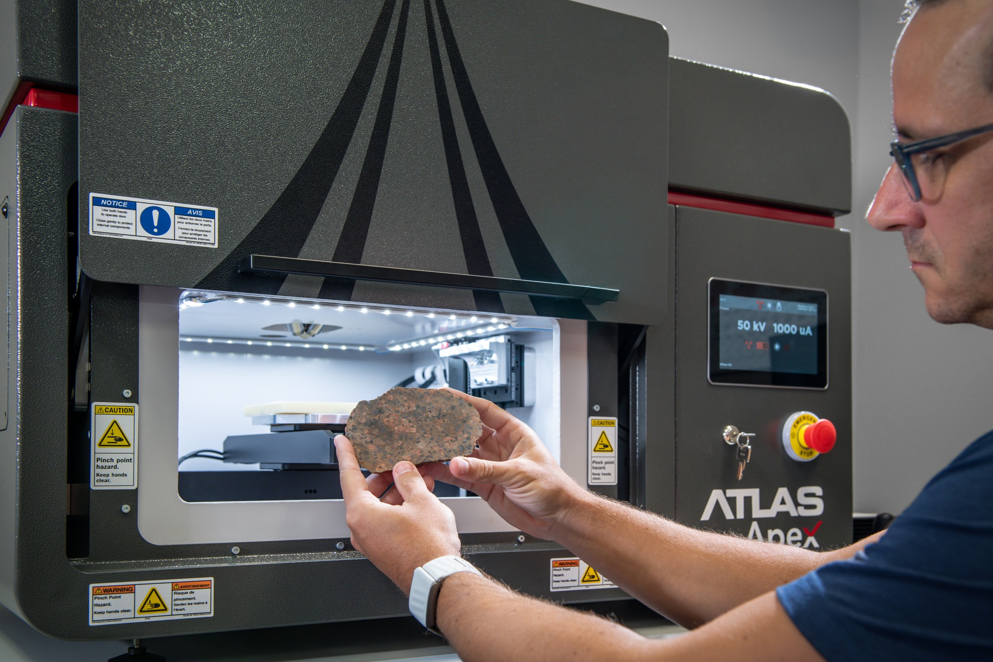 Atlas Apex M benchtop microXRF spectrometer for geological and critical mineral analysis
